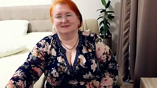 leiamillersonn online show from July 14, 3:28 pm