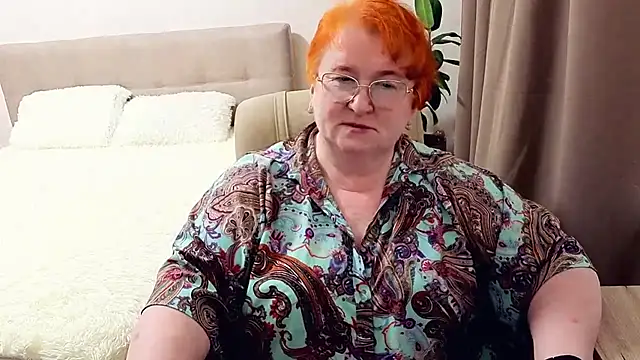 leiamillersonn online show from August 4, 4:57 pm