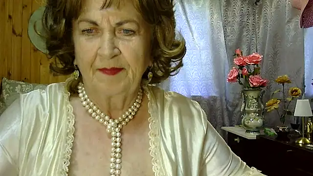 Emma52610 online show from June 30, 11:53 am