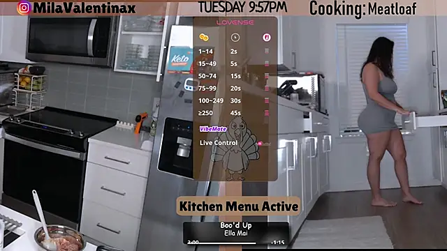 MilaValentina online show from December 3, 2:58 am