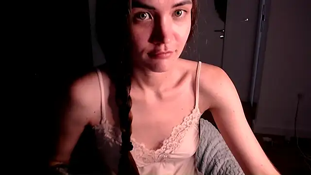Snapshot of EvelynGG chatting on September 15, 10:56 am EvelynGG online show from September 15, 10:56 am