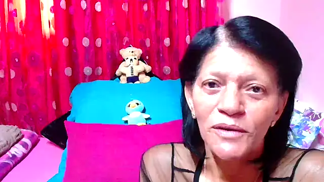 Snapshot of SLUTTYROXY chatting on September 16, 6:21 am SLUTTYROXY online show from September 16, 6:21 am