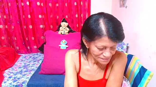 SLUTTYROXY online show from April 29, 6:02 pm