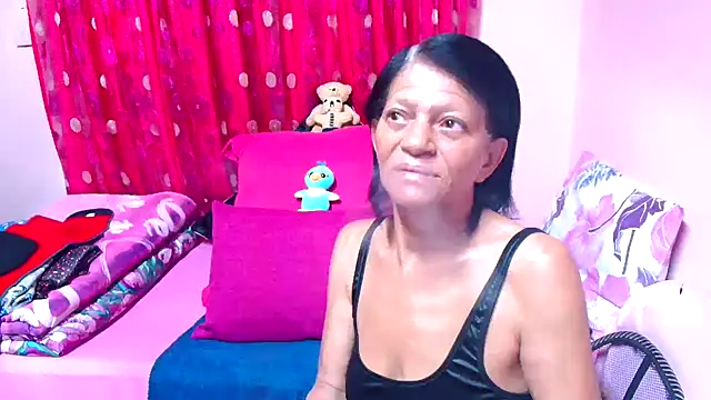 SLUTTYROXY online show from November 26, 4:02 am