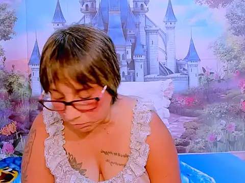 indianroxy online show from September 12, 5:31 pm