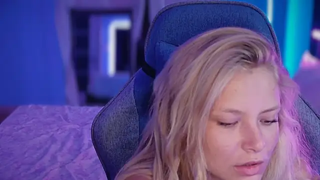 AnastasiaAniess online show from July 28, 6:53 pm