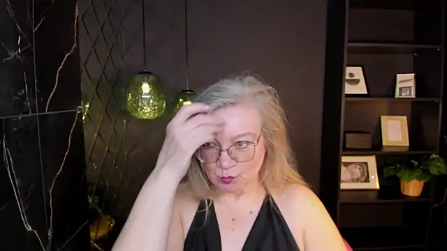 NataliMellow online show from March 17, 1:15 pm