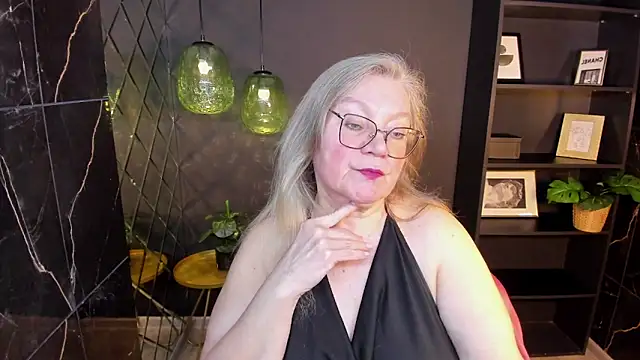 NataliMellow online show from March 4, 1:28 pm