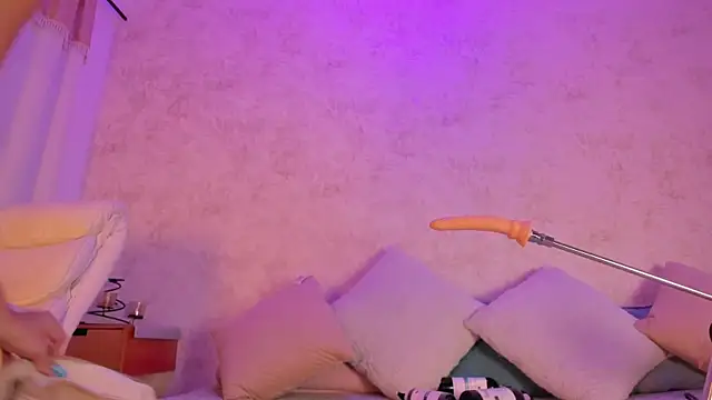 cristinapuerta  online show from February 17, 8:57 am