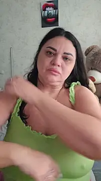 littleRikka online show from February 27, 6:57 am