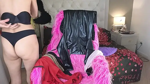 RoxalanaStar online show from June 27, 9:10 pm