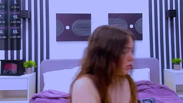 Janie JJ Curvie online show from February 12, 1:40 am