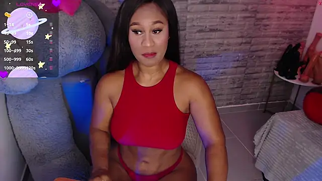 TinnaCobb online show from June 17, 3:57 pm