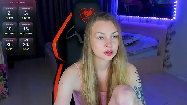 BiMolly online show from July 22, 2:23 am