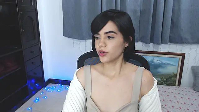 mia collins x online show from June 8, 2:01 am