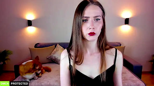 TheWoman   online show from December 19, 7:28 pm