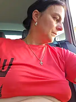 Snapshot of IsabelleCraft chatting on September 20, 12:25 pm IsabelleCraft online show from September 20, 12:25 pm