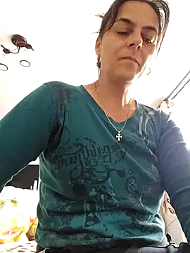 Snapshot of IsabelleCraft chatting on October 1, 8:52 am IsabelleCraft online show from October 1, 8:52 am