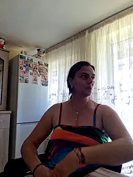 IsabelleCraft online show from June 10, 12:15 pm