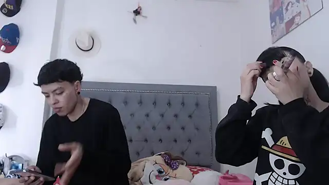 dulce maria x online show from September 28, 11:59 am