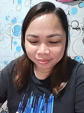 XXLorie 02 online show from July 22, 8:32 pm