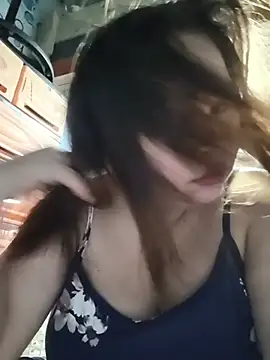 XXLorie 02 online show from July 21, 1:23 pm