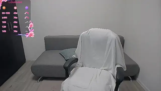 erikaerika online show from July 25, 8:21 am