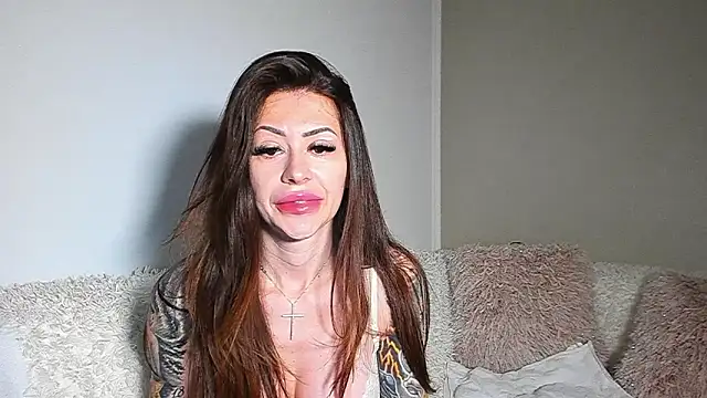 BrianaDiamondXXX online show from July 28, 5:27 am