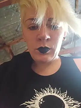 PinkTheHawk online show from October 30, 3:31 am