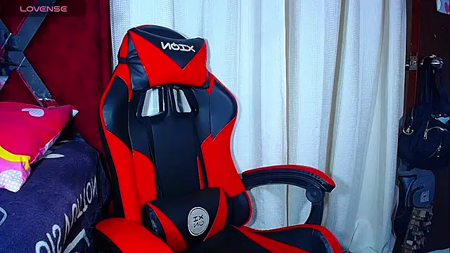 DanisaBrown online show from October 27, 7:08 pm