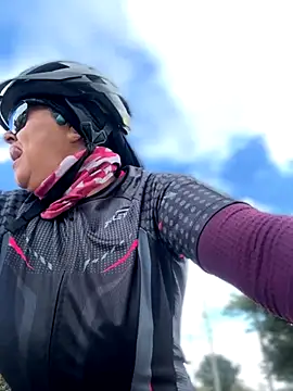 emma tour online show from December 1, 2:53 pm