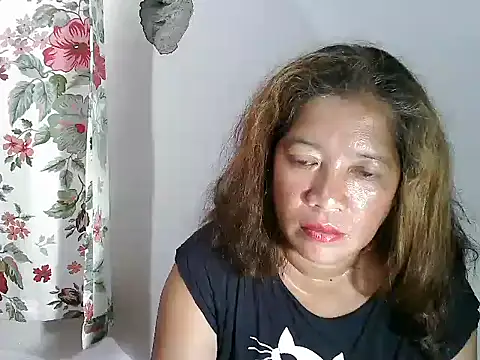 wethornypussy4u online show from November 30, 10:25 pm