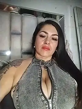 chelaqueen  online show from June 20, 1:42 am