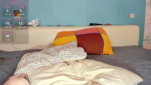 mimi nati online show from November 10, 8:15 pm