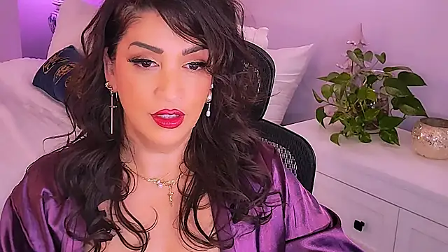 Wonderful Woman online show from January 12, 2:17 am