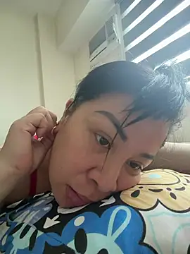 Tightwetholesxx online show from August 2, 4:15 am