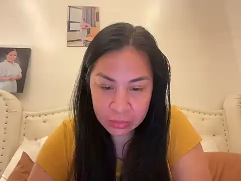 Tightwetholesxx online show from March 25, 1:03 pm