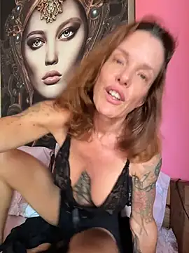 mommyselenafit  online show from July 6, 1:11 am