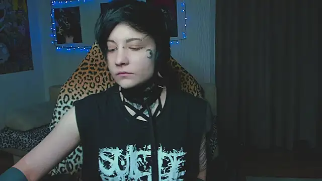 Snapshot of acid_trip1l chatting on October 15, 8:44 pm acid trip1l online show from October 15, 8:44 pm