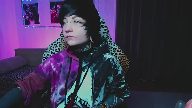 Snapshot of acid_trip1l chatting on September 21, 8:40 pm acid trip1l online show from September 21, 8:40 pm