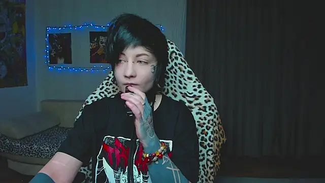 Snapshot of acid_trip1l chatting on October 12, 8:22 pm acid trip1l online show from October 12, 8:22 pm