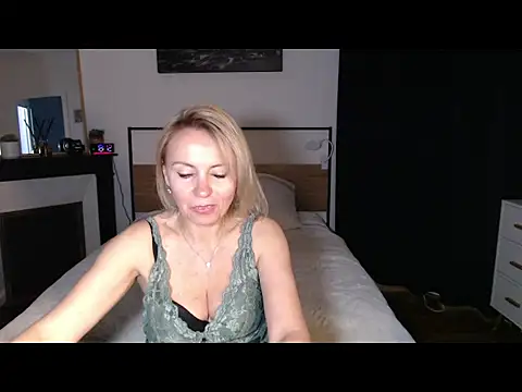 ADreamLady online show from March 13, 5:14 pm