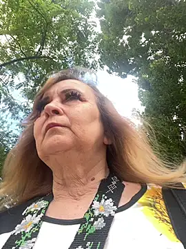 Irina2909xh online show from June 17, 12:17 pm