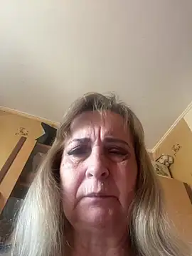 Irina2909xh online show from July 9, 7:11 am