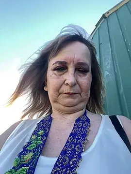 Irina2909xh online show from June 28, 2:01 pm
