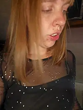 Snapshot of MissGirly chatting on October 14, 6:43 pm MissGirly online show from October 14, 6:43 pm