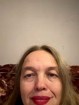 Snapshot of Susanel chatting on September 17, 8:29 pm Susanel online show from September 17, 8:29 pm