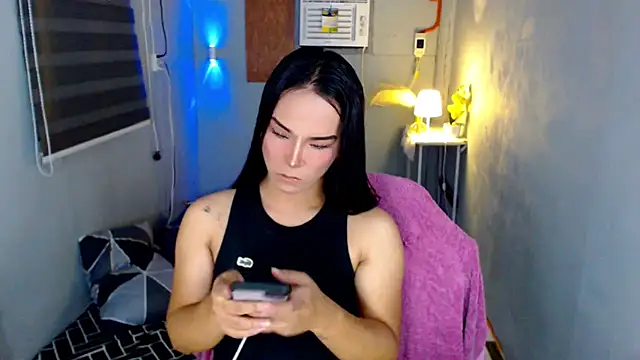LylianaGirlx online show from July 21, 10:49 am