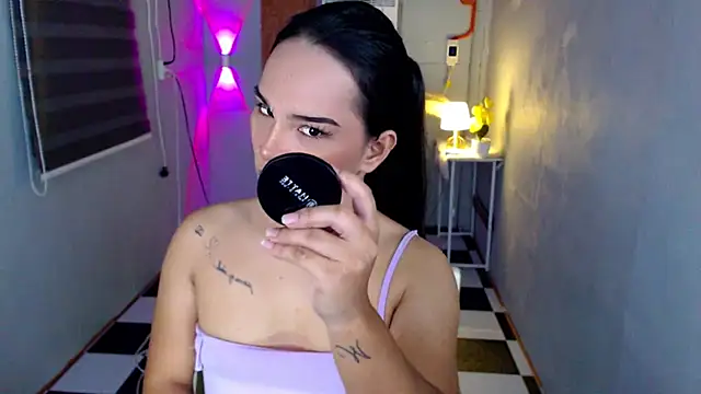 LylianaGirlx online show from July 2, 9:04 am