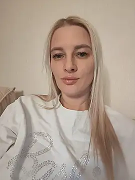 Snapshot of Princessa_ya chatting on October 19, 12:07 pm Princessa ya online show from October 19, 12:07 pm